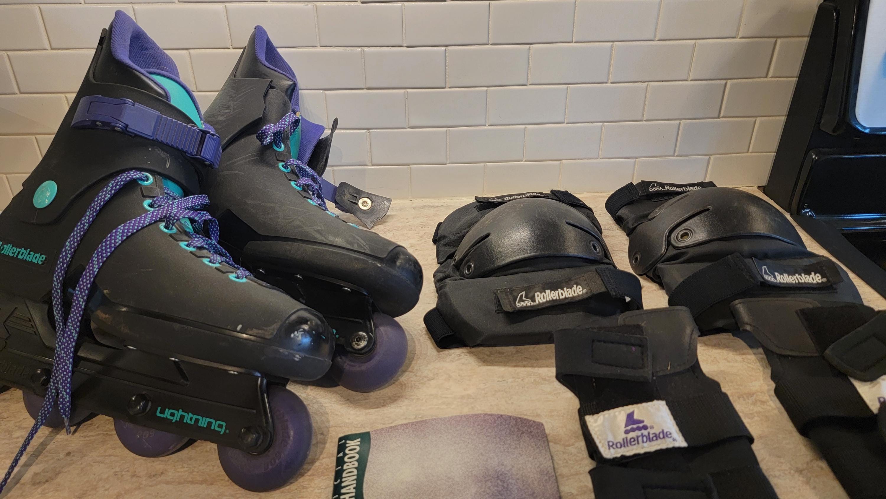 Vintage 1990s Original Rollerblades With Box, Pads and