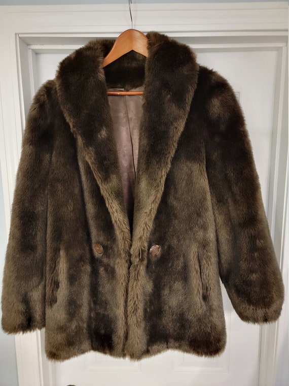Vintage Hillmoor Synthetic Fur Coat Made In Usa G Gem Vintage Hillmoor Synthetic Fur Coat, Hillmoor New York Fur Coat