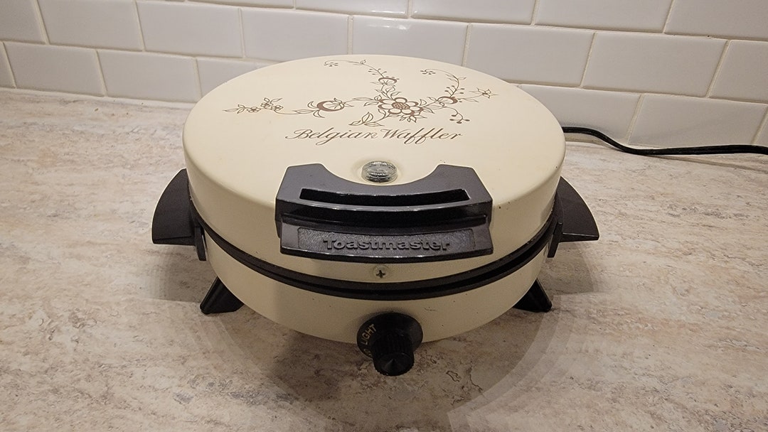 Vintage Toastmaster Belgium Waffle Maker 1980s Etsy