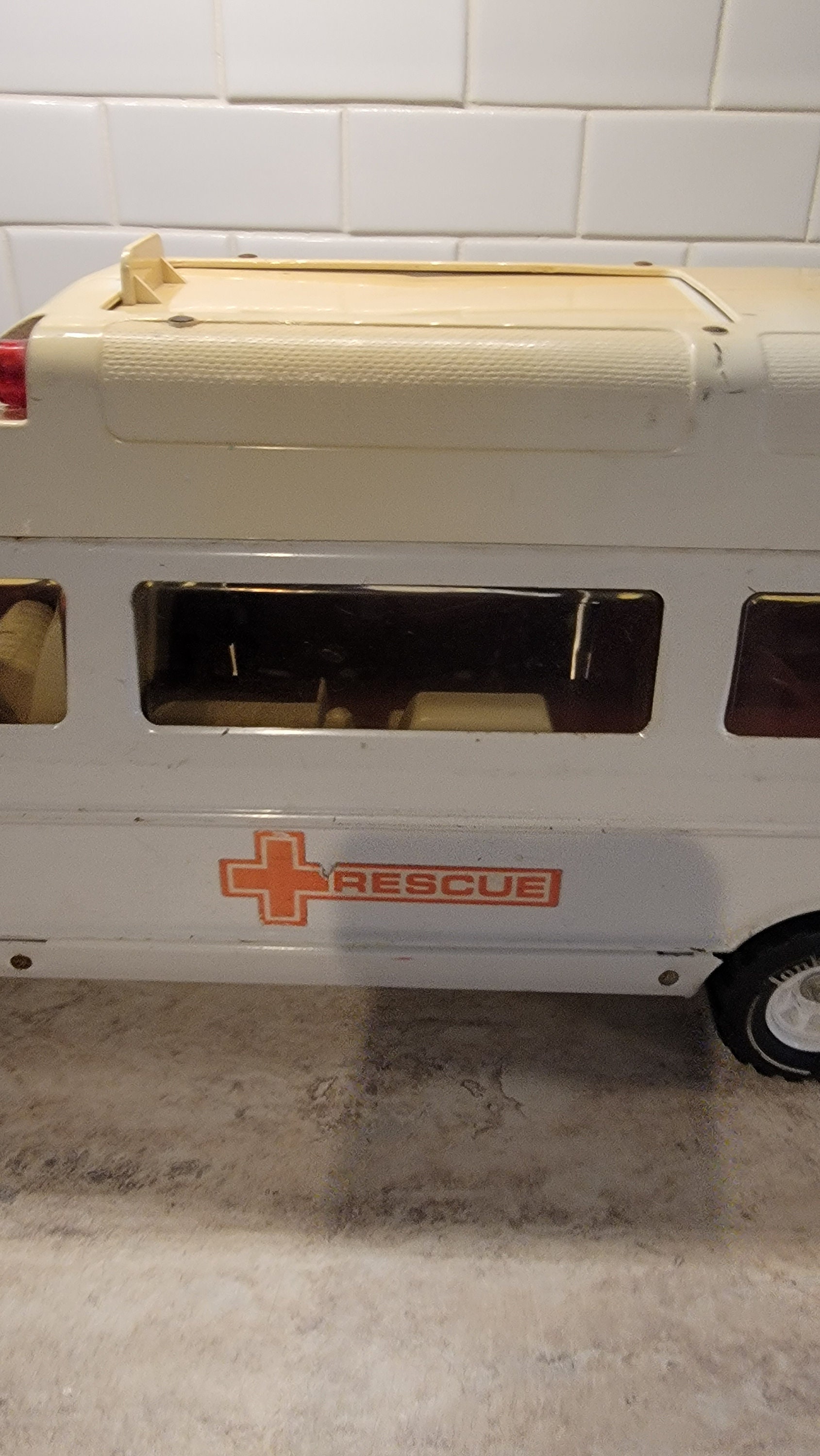 Jeu Ambulance Tonka Vintage Des Années 1970, Camion Jouet Collection
