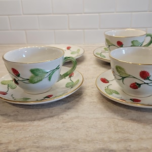 Vintage Majolica Strawberry Motif Porcelain Tea Cup and Saucers, Made in Italy, Set of 3