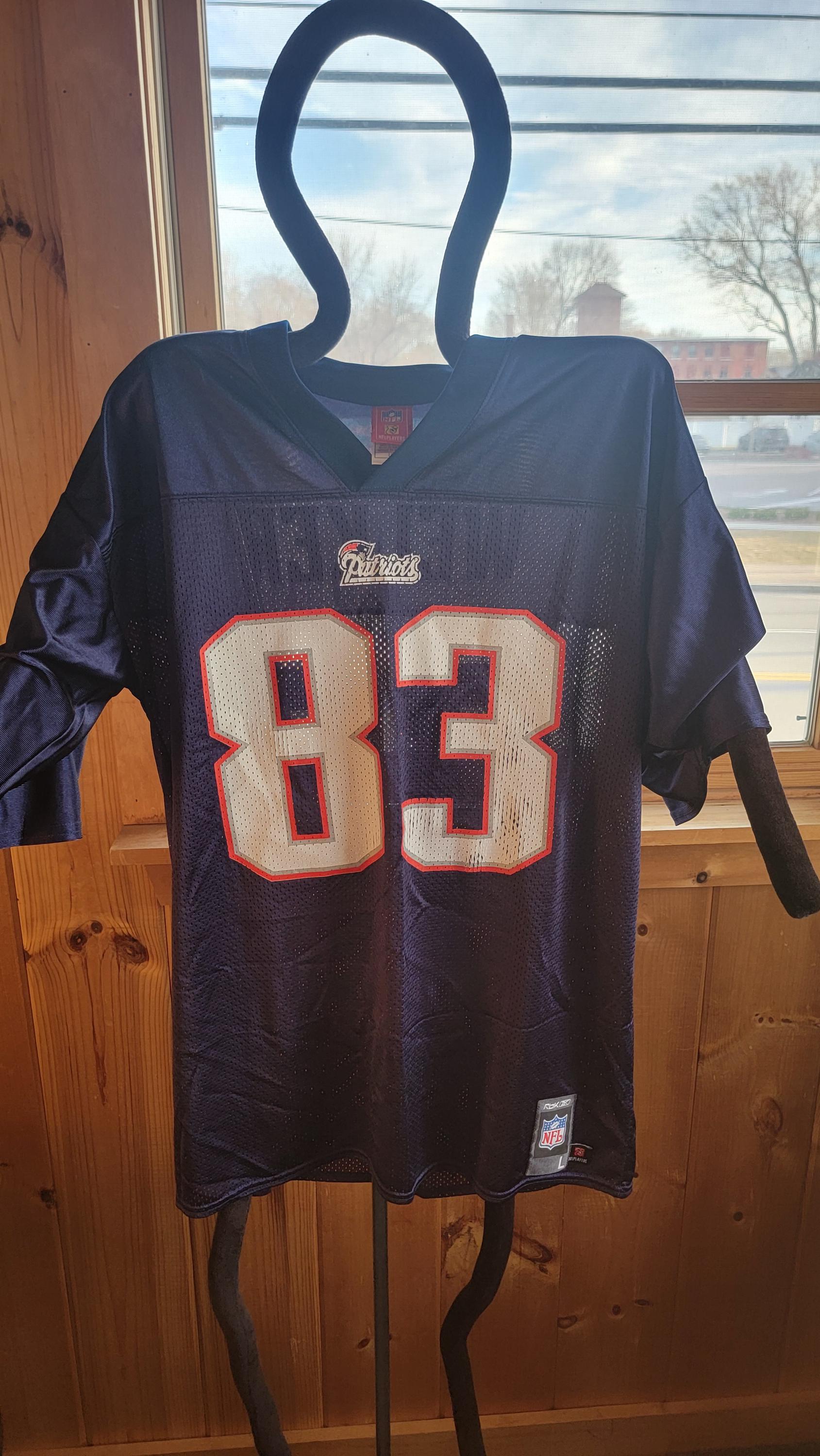Patriots Football Jersey, Wes Welker 83 Patriots Football Jersey size Large, Patriots Football, Wes Welker Football Jersey,