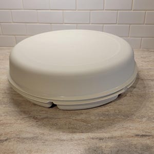 TUPPERWARE PLATEAU À COMPARTIMENTS avec couvercle hermétique APERITIF, CRUDITES EUR 8,00 - FR