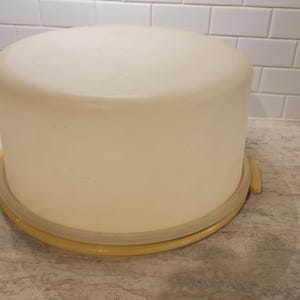 Vintage Tupperware 12' okrągły pojemnik na ciasto, pojemnik na ciasto Tupperware Gold, pojemnik na ciasto Harvest Gold