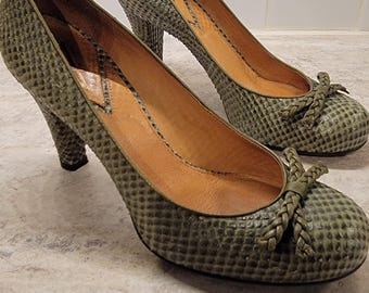 Vintage Frau Vince Camuto Faux Krokodil Gator Haut Heels / Pumps Größe 6.5