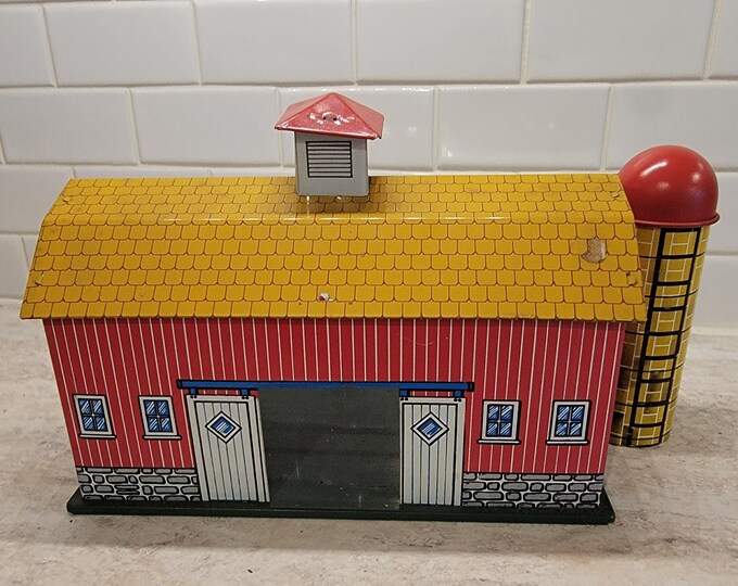 Life Like 1950s Barn Tin Farm Set Original Box 1950s Tin Toys Etsy
