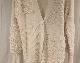 Womans Vera Wang Sweater, Simply Vera Womans White Button Sweater Size Small