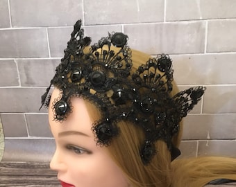 halloween black tiara, halloween headpiece, black gothic tiara, black wedding hairpiece, halloween party headpiece, halloween dark queen