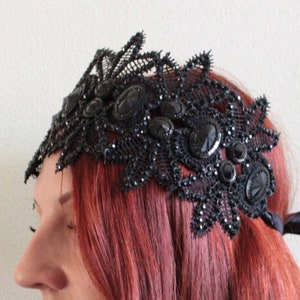 halloween crown, halloween tiara, halloween dark queen, vampire crown, dark queen tiara, black crown, gothic tiara, wedding black crown