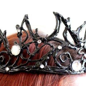 Evil queen, Dark fairy crown, Gothic crown, Dark wedding tiara, Halloween Night Queen Crown, Halloween headpiece, Witch crown, Vampire crown