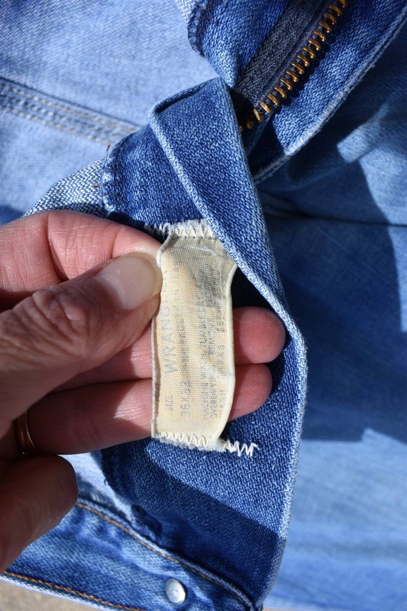 Vtg. Wrangler "no fault" blue jeans, 36x32 - image 5