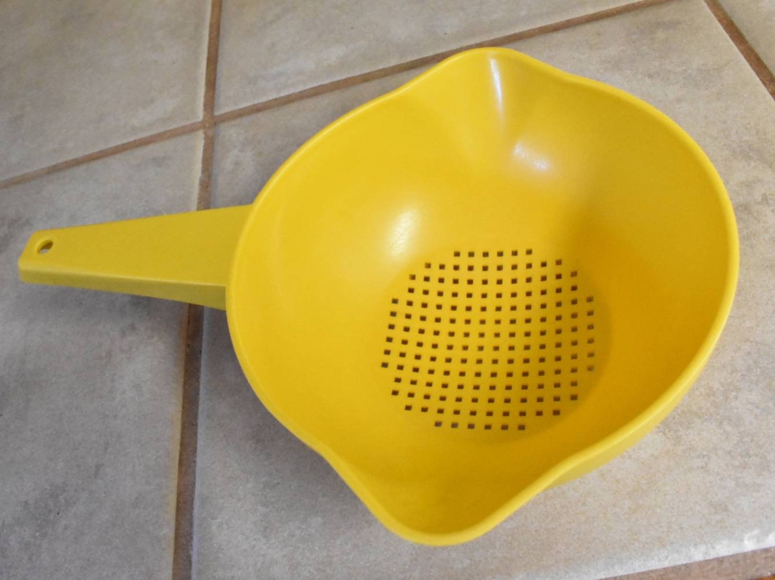 Vintage yellow Tupperware colander strainer fruit n veggies Etsy