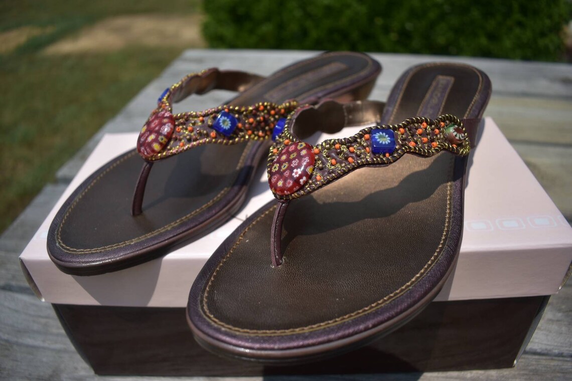 bandolino beaded sandals