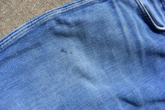 Vtg. Wrangler "no fault" blue jeans, 36x32 - image 4