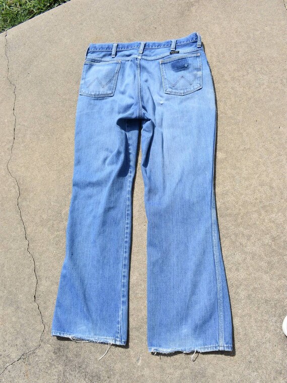 Vtg. Wrangler "no fault" blue jeans, 36x32 - image 2