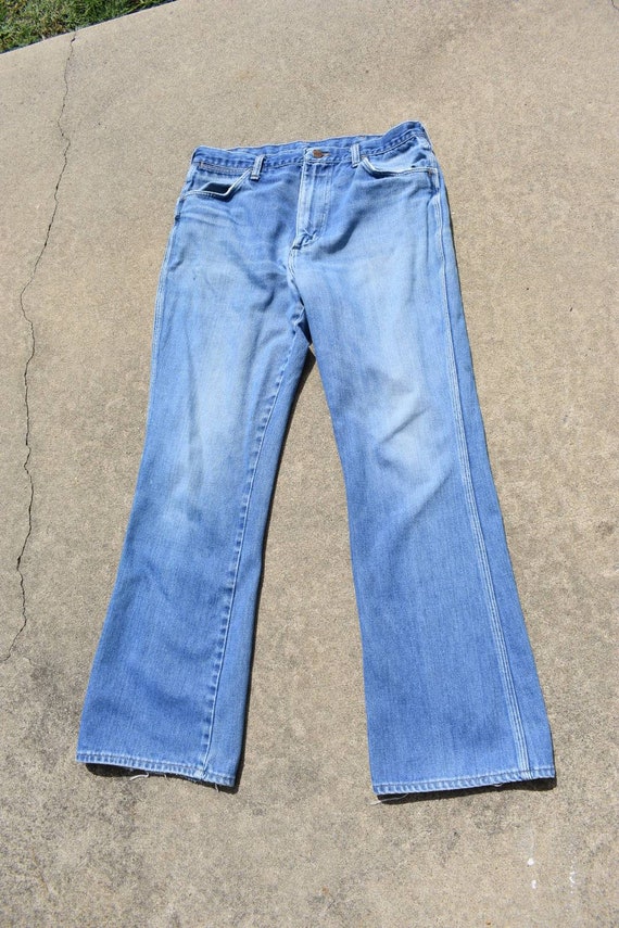 Vtg. Wrangler "no fault" blue jeans, 36x32 - image 1