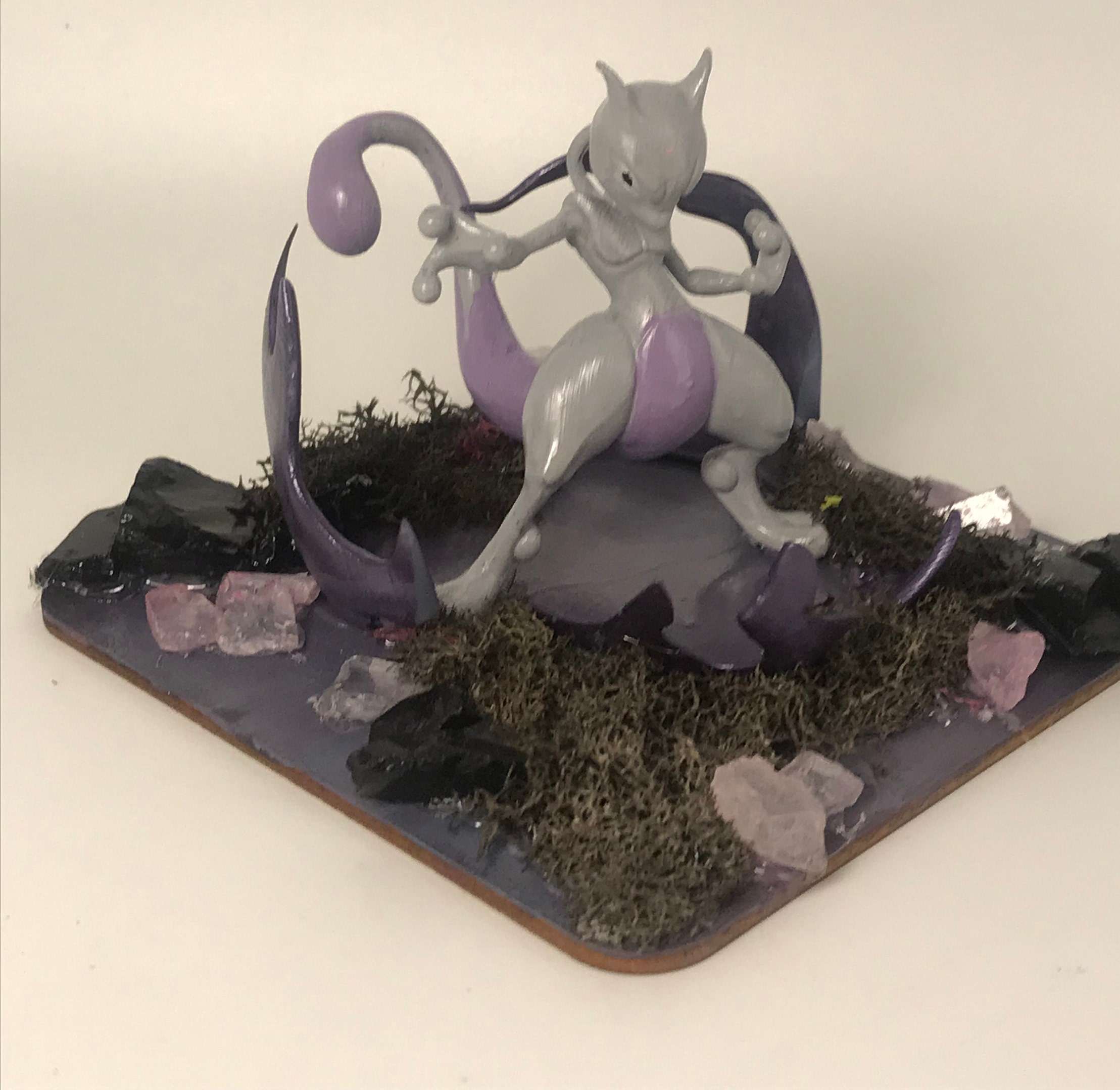 Pokemon Firered and Leafgreen Mewtwo Pokemon Diorama -  Sweden