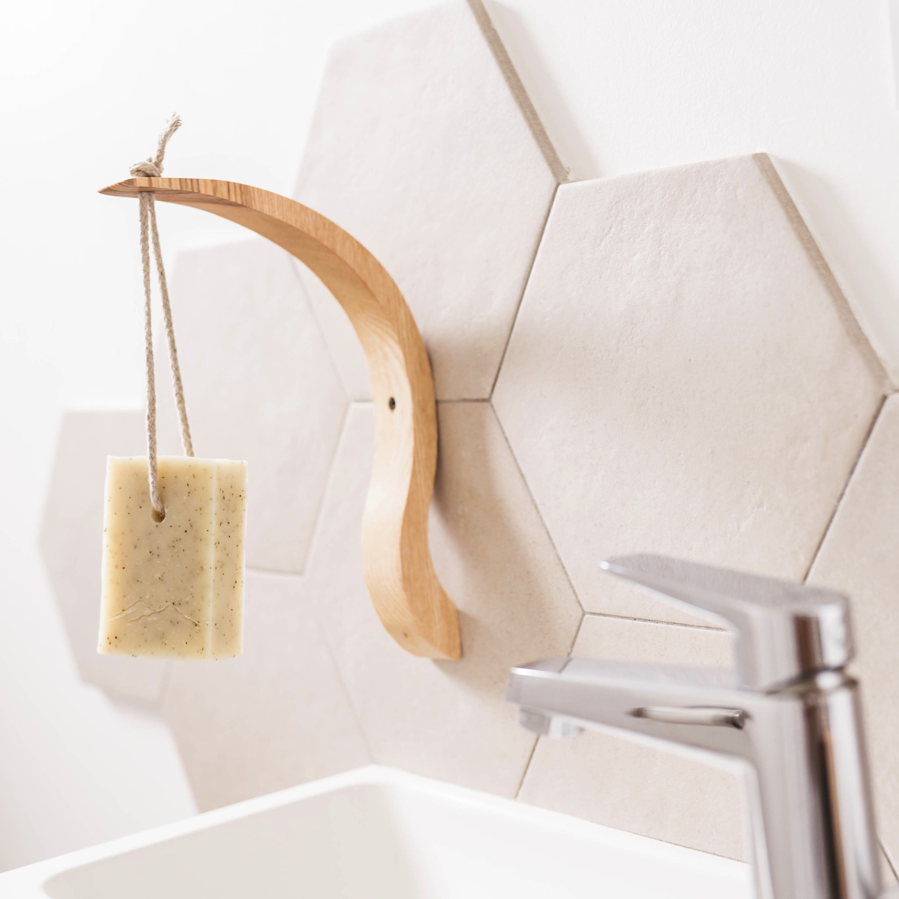 Porte Savon Mural et Son Suspendu, Naturelle Minimalisme Design Légèreté Dans La Salle de Bain