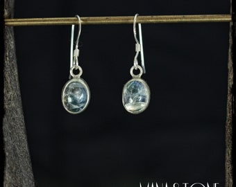 Boucles d'oreilles argent et moonstone de Madagascar