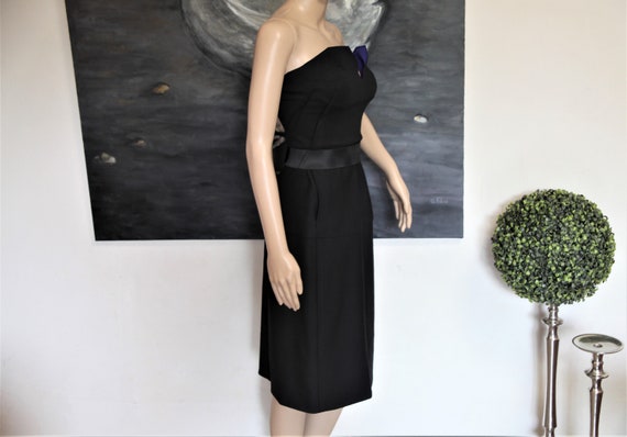 DONNA KARAN black strapless evening dress