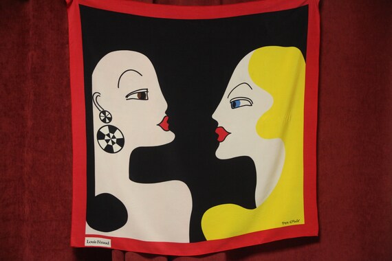 Louis Feraud square silk 70