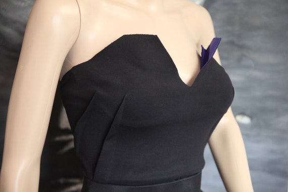 DONNA KARAN black strapless evening dress - image 5