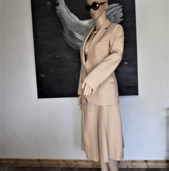 LOUIS FERAUD beige tailor