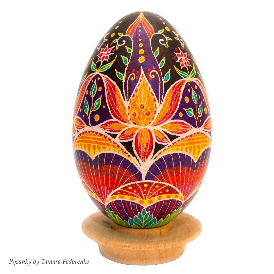Ukrainian Hand Painted Gift. Real Ukrainian PYSANKA EGG in Batik Style ...
