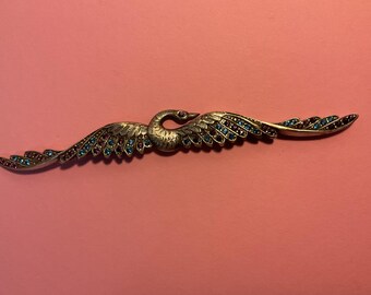Very long early Vintage brooch …absolutely unique …not a copy !