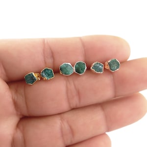 Emerald Tiny Raw Crystal Electroplated Stud Earring - May Birthstone Earrings Stud - Rough Stone Earrings - Raw Crystal Stud Earring