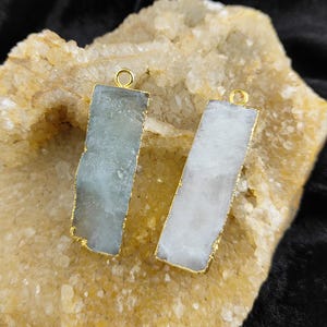 Raw Aquamarine/Moonstone Long Bar Shape Pendant Natural Rough Gemstone Gold Electroplated Pendant For Making Jewelry/Necklace Gift, 1 Pcs