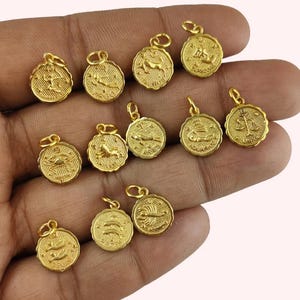 Zodiac Constellation Charms, Sternzeichen Symbol, Horoskop Charme, Gold astrologische Sternzeichen, doppelseitig Charm Anhänger