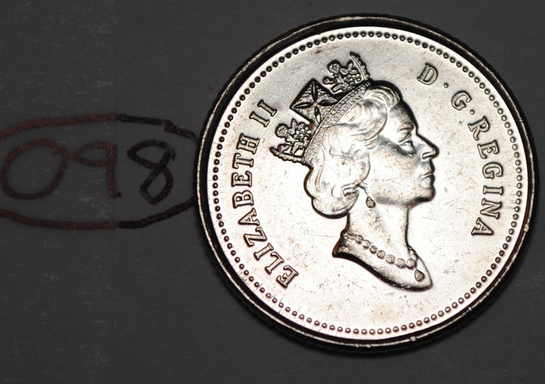 Canada 1993 10 cents Elizabeth II Canadian Dime Lot #O98