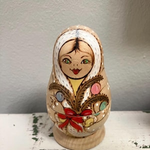 Vintage Matryoshka | Small Set Stacking Dolls | Russian Folk Art Dolls | 5 Piece Set Seasonal Matryoshka Dolls | Spring & Winter Matryoshka