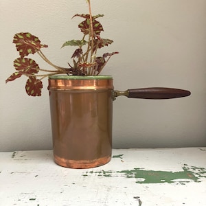 Vintage Italian Copper Pot with Teak Handle: French Farmhouse Decor