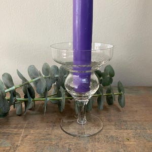Vintage Clear Glass Taper Candle Holder: Minimalist Wedding Decor