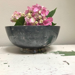 Vintage Tarnished Silver Bowl | Stieff Silver Plate Footed Bowl | Williamsburg Restoration Silver Plate Fruit Bowl | Made in Baltimore, MD
