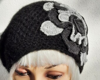 Festive black alpaca silk hat with flower appliqué in a knitted look, light and dark grey, approx. 54 - 57 cm head circumference, hand-sewn