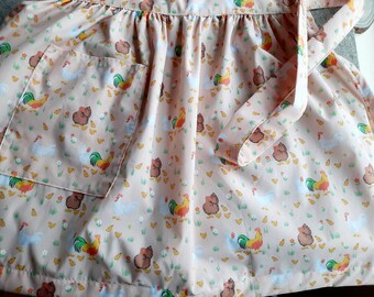 half pinny apron vintage design, Farm apron, half apron with hens and chicks, fully lined half apron with large pocket, Mother's Day Apron