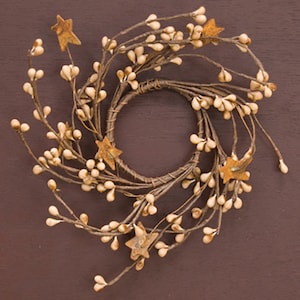 Candle Ring / Napkin Ring - Pip Berry with Rusty Tin Stars - Teastain / Tea Stained - Ring 2&quot; Inner Diameter - WIC-FT1039TS