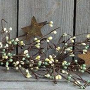 Garland - Pip Berry with Rusty Tin Stars - 40" Long - Coffee Bean - Green, Brown, Ivory / Cream - WIC-FT2979CB