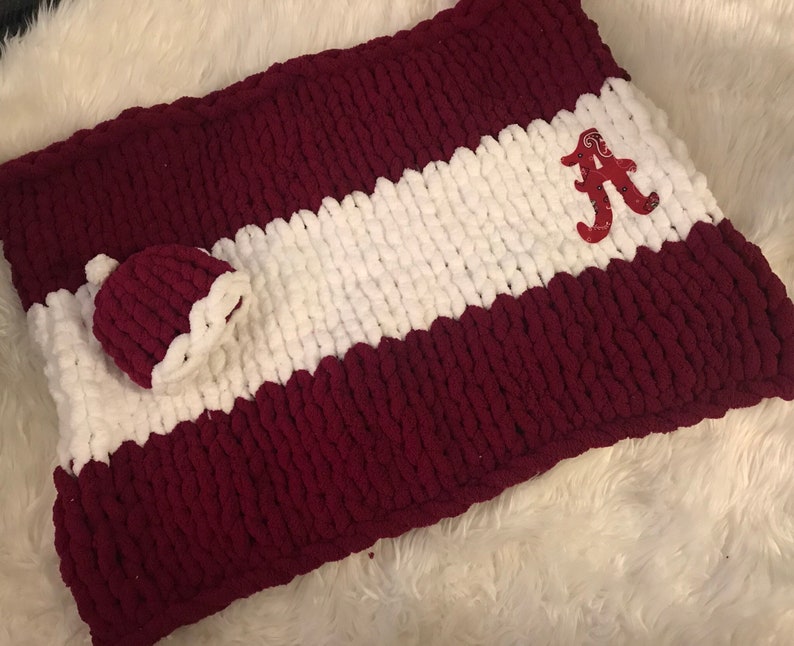 Throw Bedding Blankets Chunky Yarn Chunky Knit Handmade Alabama Blanket with Matching Beanie Chenille Yarn Vegan Yarn Crib Ensemble