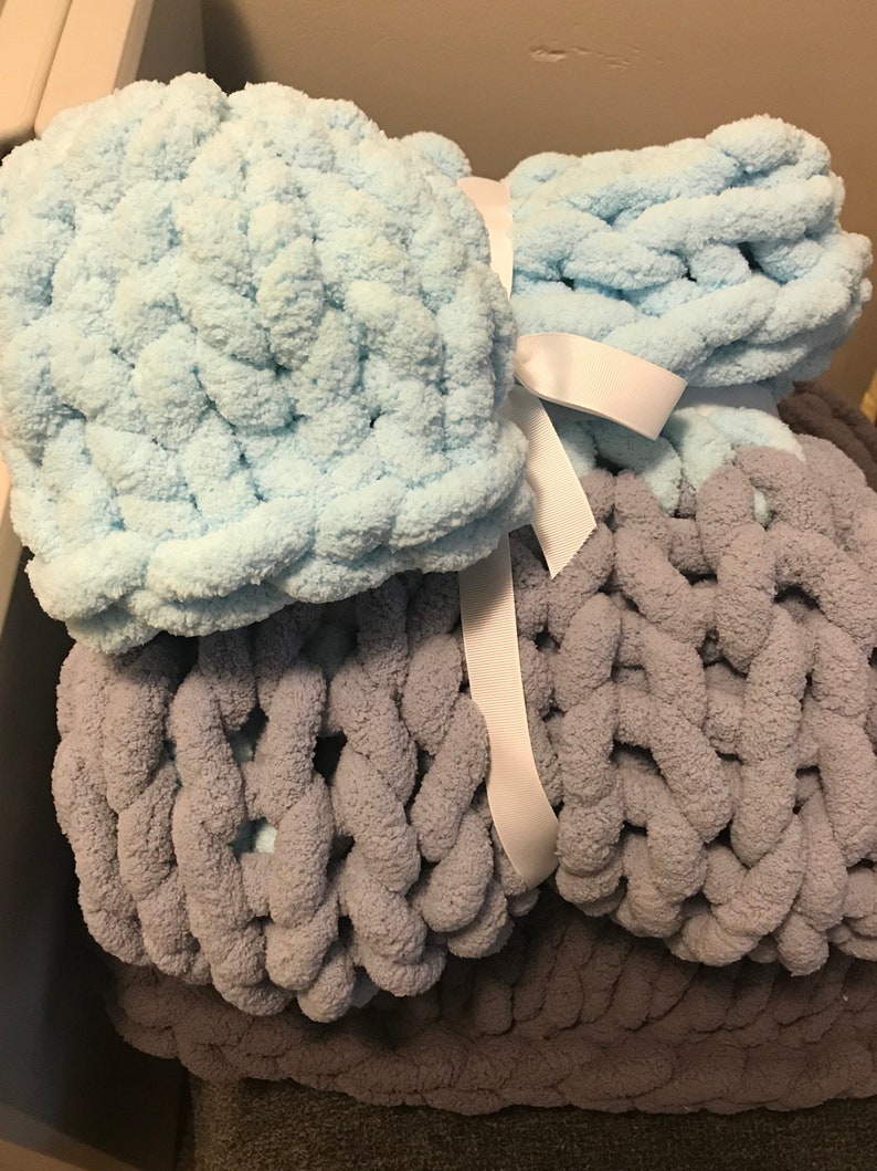 Throw Bedding Blankets Chunky Yarn Chunky Knit Handmade Alabama Blanket with Matching Beanie Chenille Yarn Vegan Yarn Crib Ensemble