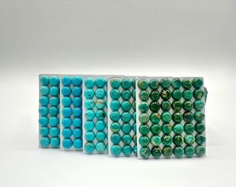 Cabujones redondos de turquesa Kingman calibrados de 8 mm - Se venden individualmente - Se venden con tarjeta