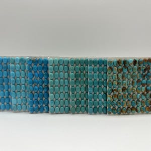 OVALE 5 x 7 mm - Cabochons calibrés turquoise Kingman - Vendus à l'unité - Vendu par carte - Stabilisé, couleur naturelle