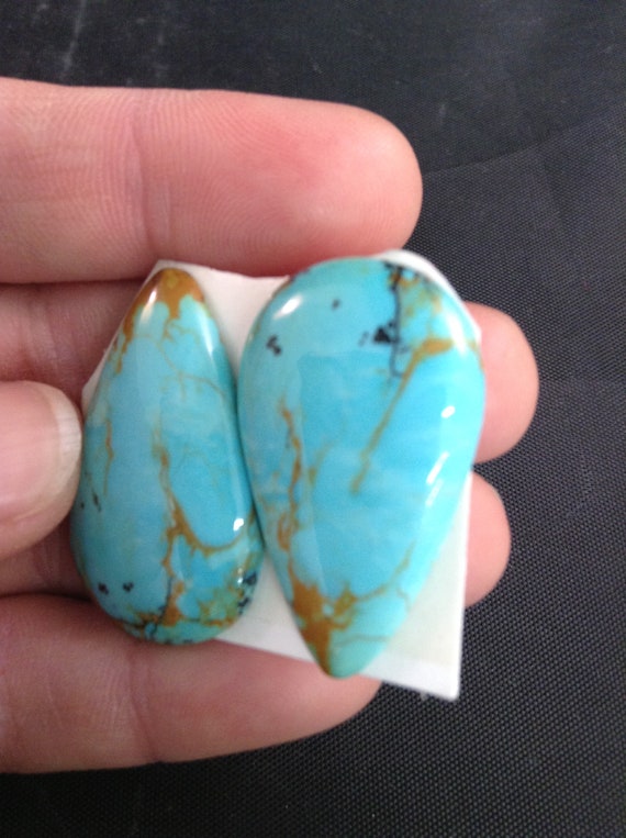 Kingman Turquoise Tear drop cabochon/Matching cabochon/Matching cabochon/Matching boucle d’oreille ensemble/Arizona turquoise/non soutenu/39,5 carats/TCFF66 45c311 Kingman Turquoise Tear drop cabochon/Matching cabochon/Matching cabochon/Matching boucle d’oreille ensemble/Arizona turquoise/non soutenu/39,5 carats/TCFF66 45c311