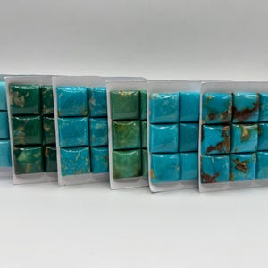 CARRÉ 16 mm - Cabochons calibrés turquoise Kingman - Vendus à l'unité - Vendu par carte - Stabilisé, couleur naturelle