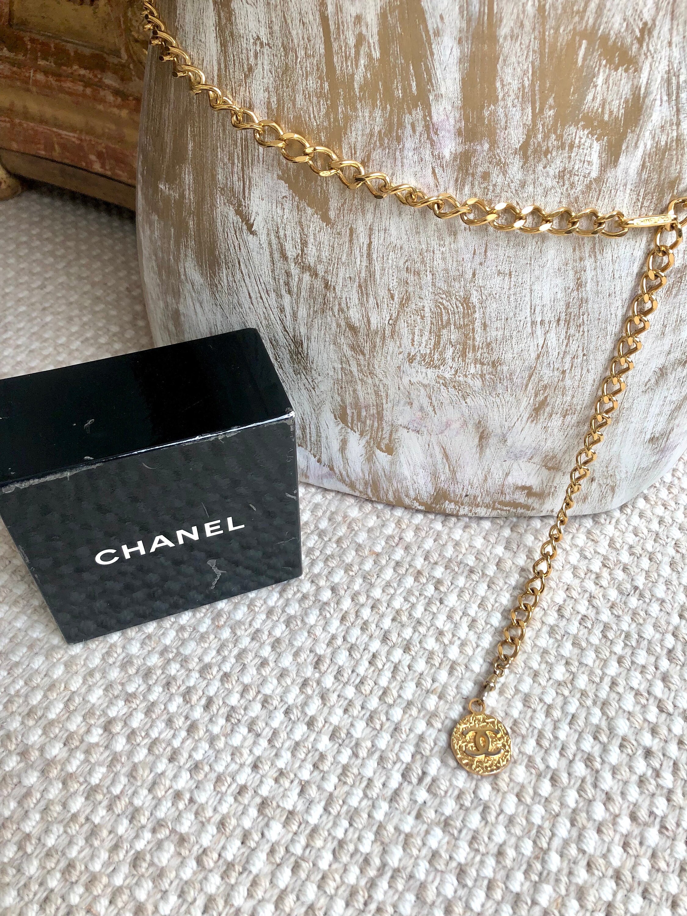 Chanel 1982 Vintage CC Gold Plated Curb Chain Belt With 