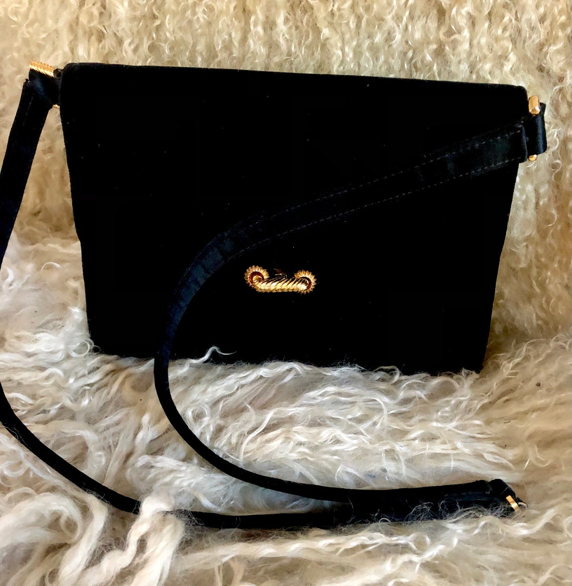 gucci velvet black