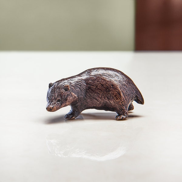 Miniature Bronze Badger Statue - 8th Wedding Anniversary Present - Countryside Bronze Animals - 40th Birthday Gift - House Warming Gift